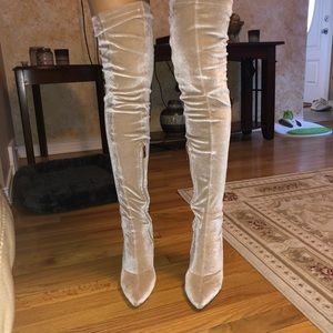 Simmi Uk velvet boots